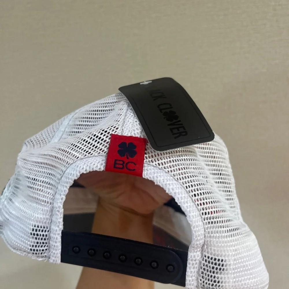 Standard 2T Vintage 3 Adjustable Hat, White Hat/3D USA Flag Clover - Picture 10 of 10